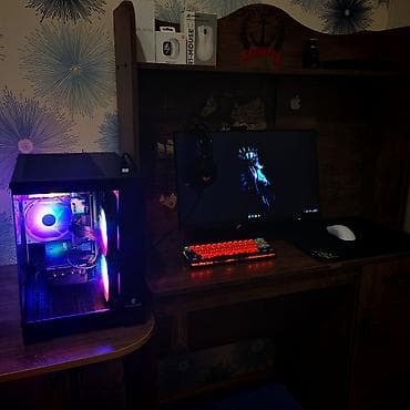 kompüter: Salam bütöv gaming dəst satılır. Təcili əlim yandıdır son qiymətdi — 3