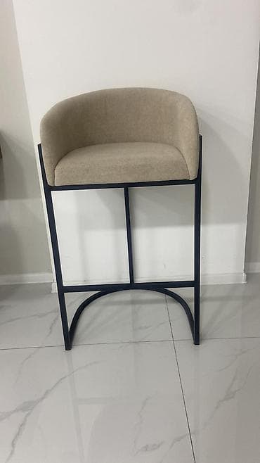 mekteb masasi: Salon makeup kreslosu stulu satilir.istifade olubmayibdir — 1