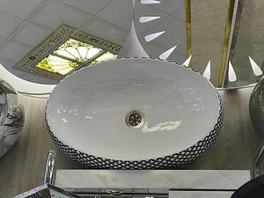 - Məhsul: Üstdən quraşdırılan oval umivalnik (rakovina) - Material