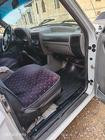 c 200 mercedez: QAZ 3110: 2.3 l | 2002 il 153545 km Sedan — 7