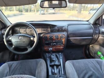 şlanqların satışı: Opel Omega: 2 l | 1997 il 285600 km Sedan — 5