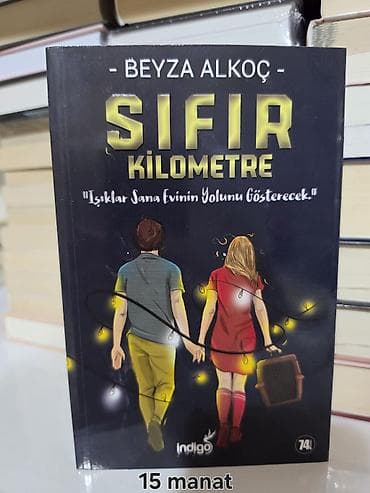 gitara simi: Kitablar tamamilə yenidir. Hər birinin öz qiyməti şəkildə göstərilib — 7