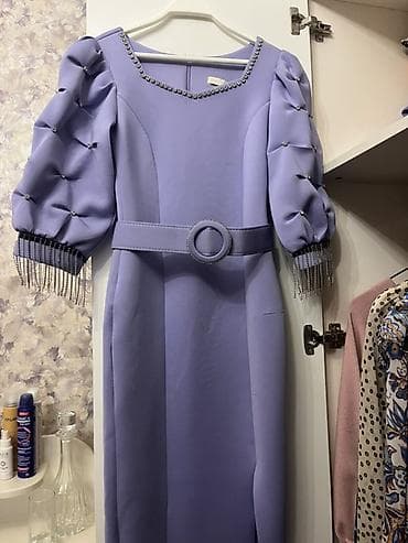 optitect vitamin c: Bənövşəyi rəngdə zərif qadın paltarı. - Dizayn: Dizə qədər uzunluq — 1