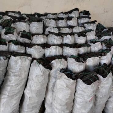 qara sarimsaq qiymeti: Ağac kömürü. Çatdırılma pulsuzdur. Satış qiyməti 7 azn — 4