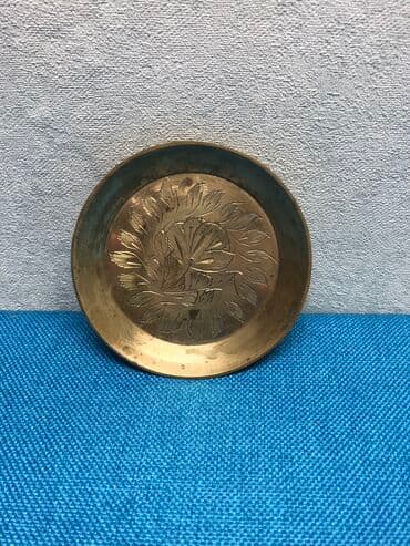 qizil onluq qiymeti 2022: Antik Latun Nelbeki ve murebbe qabi qiymet 1 eded ucun . 3 eded var — 14