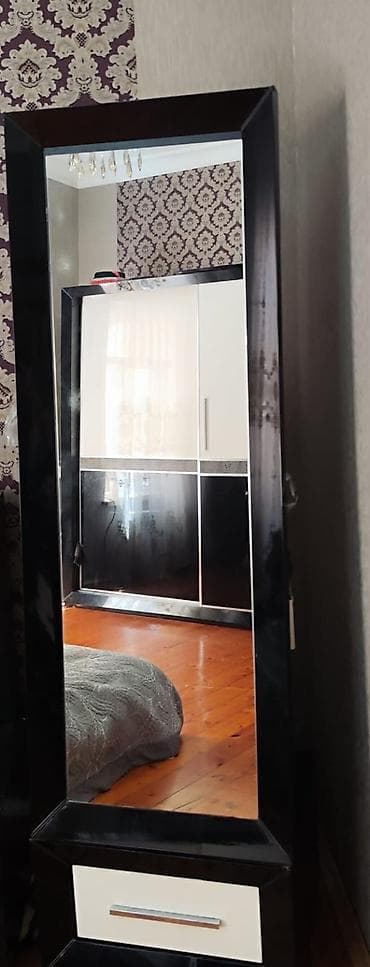 Güzgülər: Güzgü Döşəmə üstü, Düzbucaqlı, Sadə, Çərçivə ilə — 2