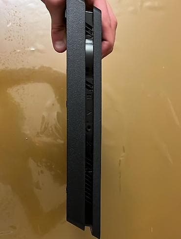 plesteyşn: Watsapp-A yazın.! Salam ps 4 slim 1tb ideal vəziyyətdə heç biri — 5