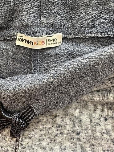 Koton Kids uşaq şortu - Ölçü: 9-10 yaş (etiketdə: 134–140 sm) - Rəng