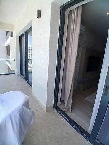 kiraye boş ev: Premium kompleksdə müasir 2 otaqlı mənzil sibriz - Geniş balkon: şüşə — 6