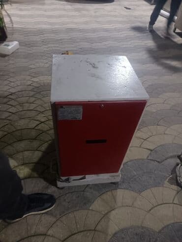 Restoran, kafe avadanlığı: Salam yaxsi vezyetdedi her seyi isleyir. 25klo — 2