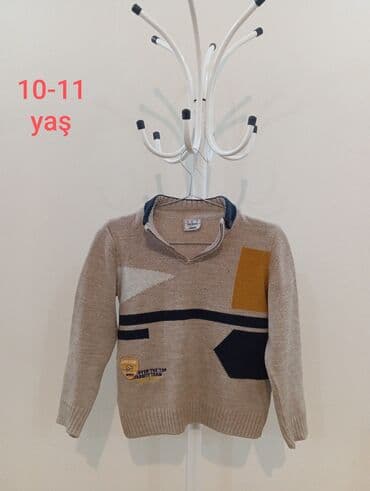 Opel: Uşaq sviteri – 10-11 yaş - Marka: Bubik (etiketdə göstərilir) - Rəng — 1