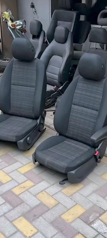 işlənmiş oturacaqlar: Qabaq, Mercedes-Benz VİTO, İşlənmiş — 1