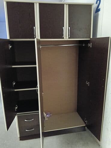 ev üçün güzgü: İşlənmiş, Açılan, 3 qapılı Düz dolab, Şifonyer, Azərbaycan — 5