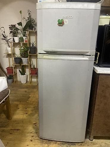 Beko iki qapılı soyuducu - Üst kamera – dondurucu, alt kamera – əsas at lalafo.az Beko iki qapılı soyuducu - Üst kamera – dondurucu, alt kamera – əsas