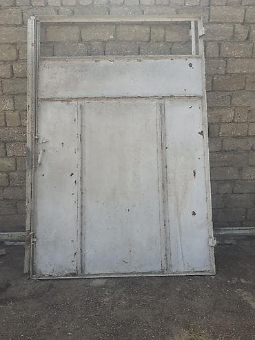İşlənmiş dəmir qapı 4x3 ölçüdə lalafo.az -da İşlənmiş dəmir qapı 4x3 ölçüdə