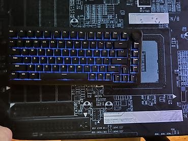 gaming pc: Güclü oyun və iş stansiyası – RGB soyutma ilə şüşə korpuslu desktop PC — 5