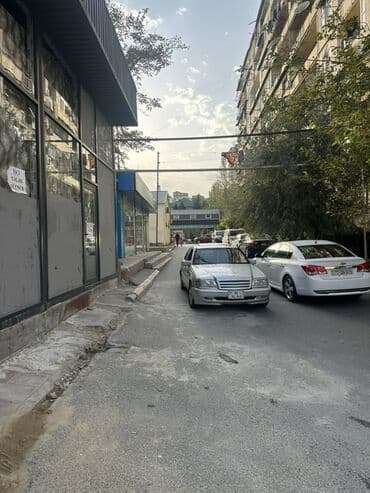 снять в аренду помещение под кафе: Kommersiya obyektı – vitrinli, geniş sahəli ticarət/ 117 kv.m 2 faza — 5