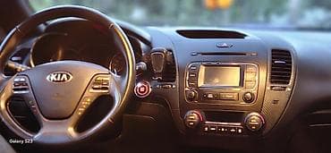sam diskler: Kia Cerato (Forte) sedan - Kuzov: qara rəng, 4 qapı, yüngül lehimli — 6