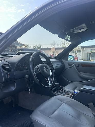 bmw e36 angel: Mercedes-Benz C-Class: 2.3 l | 1998 il Sedan — 7