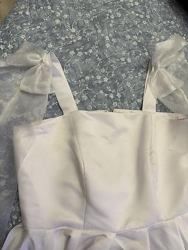 donları: Yalnız 1 dəfə son zəngdə geyinilib, tikdirilib, uzunluğu dizdəndir Ağ — 3