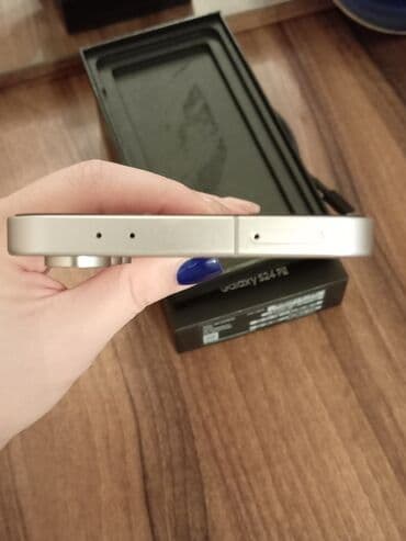 Honor: Samsung Galaxy S24, 128 GB, rəng - Ağ — 3