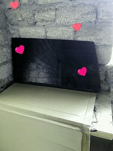 Avtomobil arxa qapı şüşəsi - Tünd rəngli (tonirovka effektli) arxa