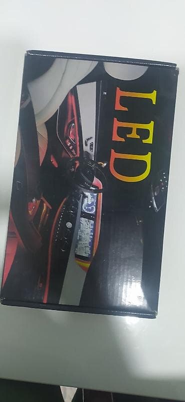 Avtomobil interyeri üçün RGB LED işıqlandırma dəsti Xüsusiyyətlər: - — 4