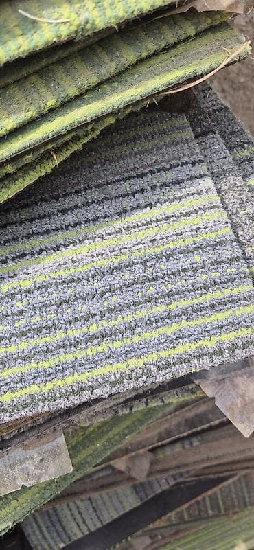 Məhsul: Zolaqlı xalça plitələri Təsvir: - Forma: kvadrat/plaka tipli — 2