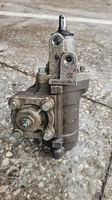 Детали коробки передач: Məhsul: jeep wrangler Hidravlik sükan reduktoru (sükan qutusu) — 4