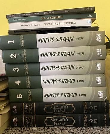 İslam mövzusunda çoxcildli kitab dəsti Tərkib: - Riyazus-Salihin – — 1