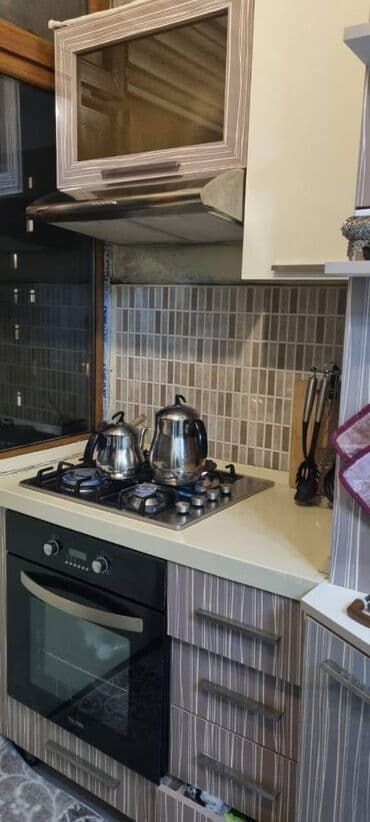 ucuz evlər satış: Bakı, 2 otaqlı, Köhnə tikili, m. Qara Qarayev, 58 kv. m — 9