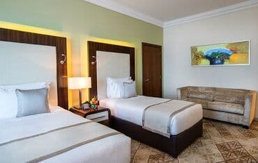 ulduz metrosu: Global Hotel Baku ekonom 2 nəfərlik otaq 35 Azn standart 4 neferlik — 1