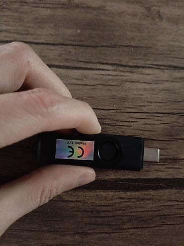 xarici hard disk satilir: 2-in-1 USB fleş yaddaş (Model: Y22) - İkili interfeys: bir tərəfdə — 3