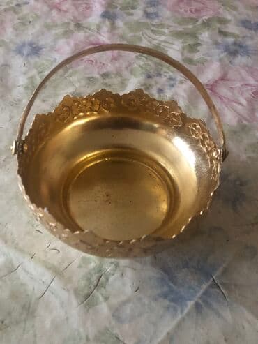 tək qızıl gül: Konfet. qabi — 1