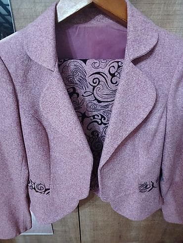 turkce pencek: Qısa qadın pencəyi – mürəbbə-çəhrayı rəngdə - Model: qısa, belüstü — 1