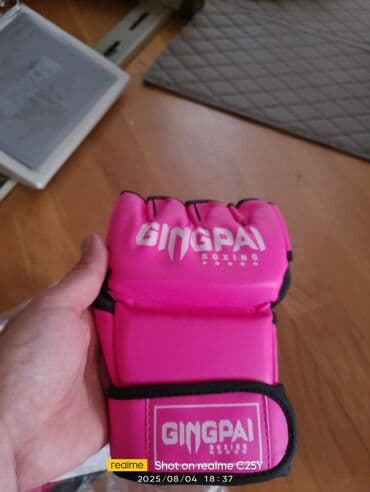 Nərdlər: MMA/boxinq üçün barmaq açıq əlcəklər - Nümunələr: “MMA” loqolu — 2