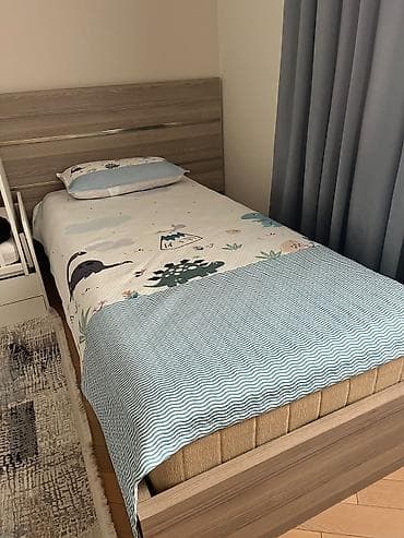 Tehi Kravat. 200azn.matras daxil. Yenidir istifadə edilməyib. Ünvan at lalafo.az Tehi Kravat. 200azn.matras daxil. Yenidir istifadə edilməyib. Ünvan