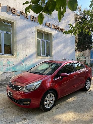 bmw e 39: Kia Rio sedan – qırmızı rəng - Kuzov: 4 qapılı sedan, parlaq qırmızı — 4