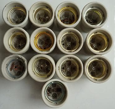 sadnice avokada cena: E27 növündə lampa patronları satılır. Ümumi sayı 15 ədəddir. 1 ədəd — 1