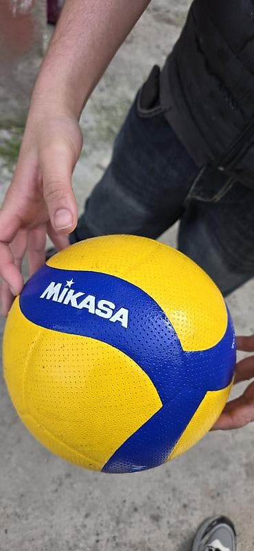 balaca top: Mikasa V300W voleybol topu Endirim olacaq - Brend: Mikasa - Model — 1