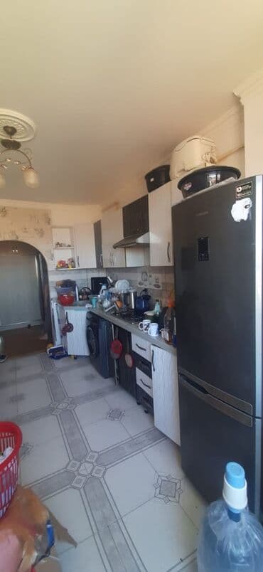 abseron gencler seherciyi evler: Bakı, Bakıxanov qəs., 3 otaqlı, Köhnə tikili, m. Neftçilər, 80 kv. m — 13