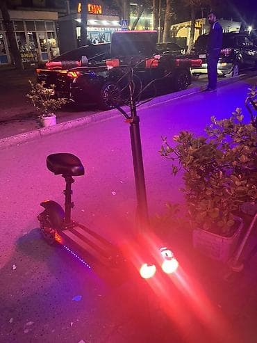 suktur: Elektrik skuter – güclü işıqlandırma və rahat oturacaqlı — 1