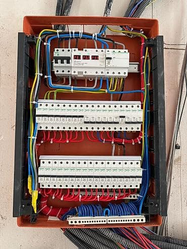 Təmir işləri: Menzilerde ve navastroykalarda her nov elektrik islerin qorulmesin — 2