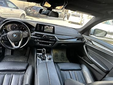 panarama diskleri: BMW 5 series: 2 l | 2017 il Sedan — 3