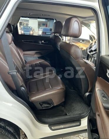 фольксваген транспортер дизель: Kia Sorento, ağ rəngli, 5 qapılı SUV. Xarici: - LED ön faralar və — 8