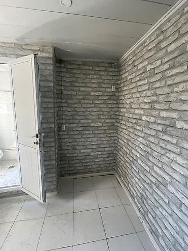 qobuda kiraye ev: Gənclik metrosu yaxınlığı kuala park 200 azn verilir. 13 kvm — 3