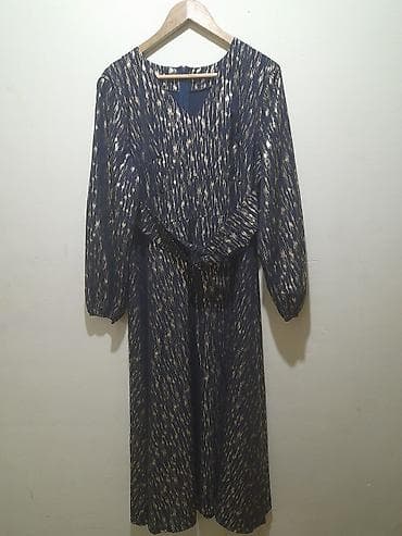 elbiseler: Qadın geyimi – naxışlı midi don - Rəng: tünd göy fon üzərində — 1