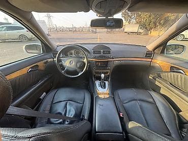 disk 18: Mercedes-Benz E-Class: 3.2 l | 2005 il Sedan — 10