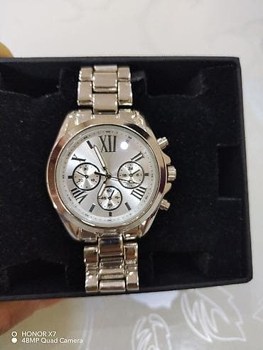 Qol saatı, rəng - Gümüşü