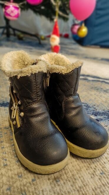 usaq kostyumlari: Twingo brand. 25 razmer qız üçün sapachki (sapogi, sapacki, bot — 2